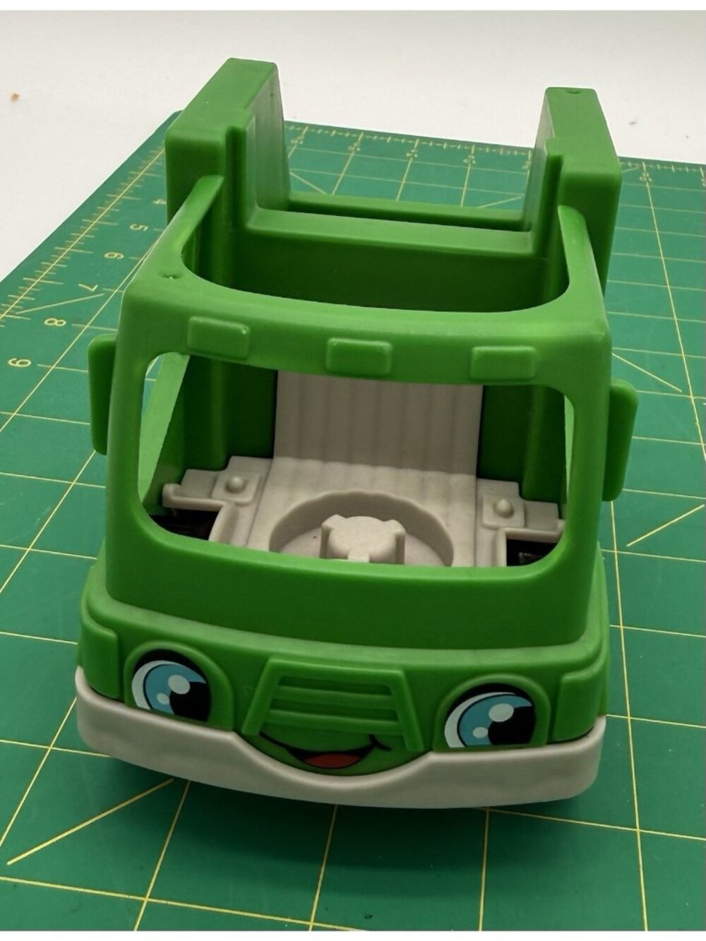 Fisher Price Little People Green Recycle Sanitation Garbage Truck